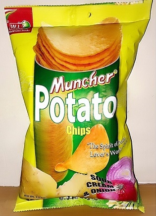MUNCHER POTATO CHIPS SOUR CREAM ' ONION FLAVOR 100g x 20